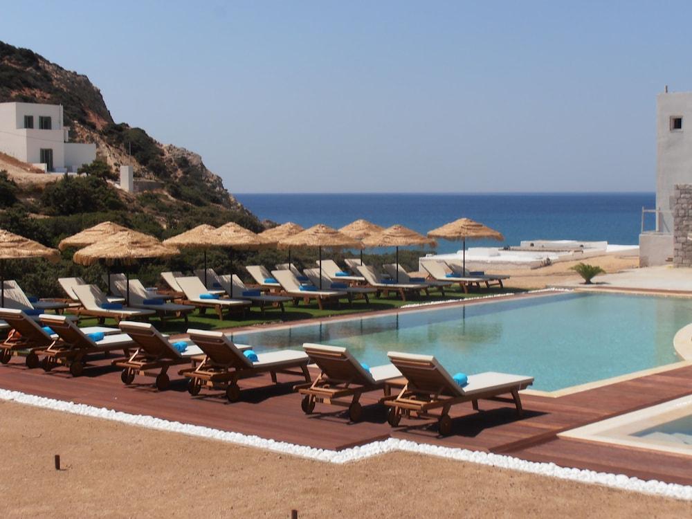 Golden Milos 4*