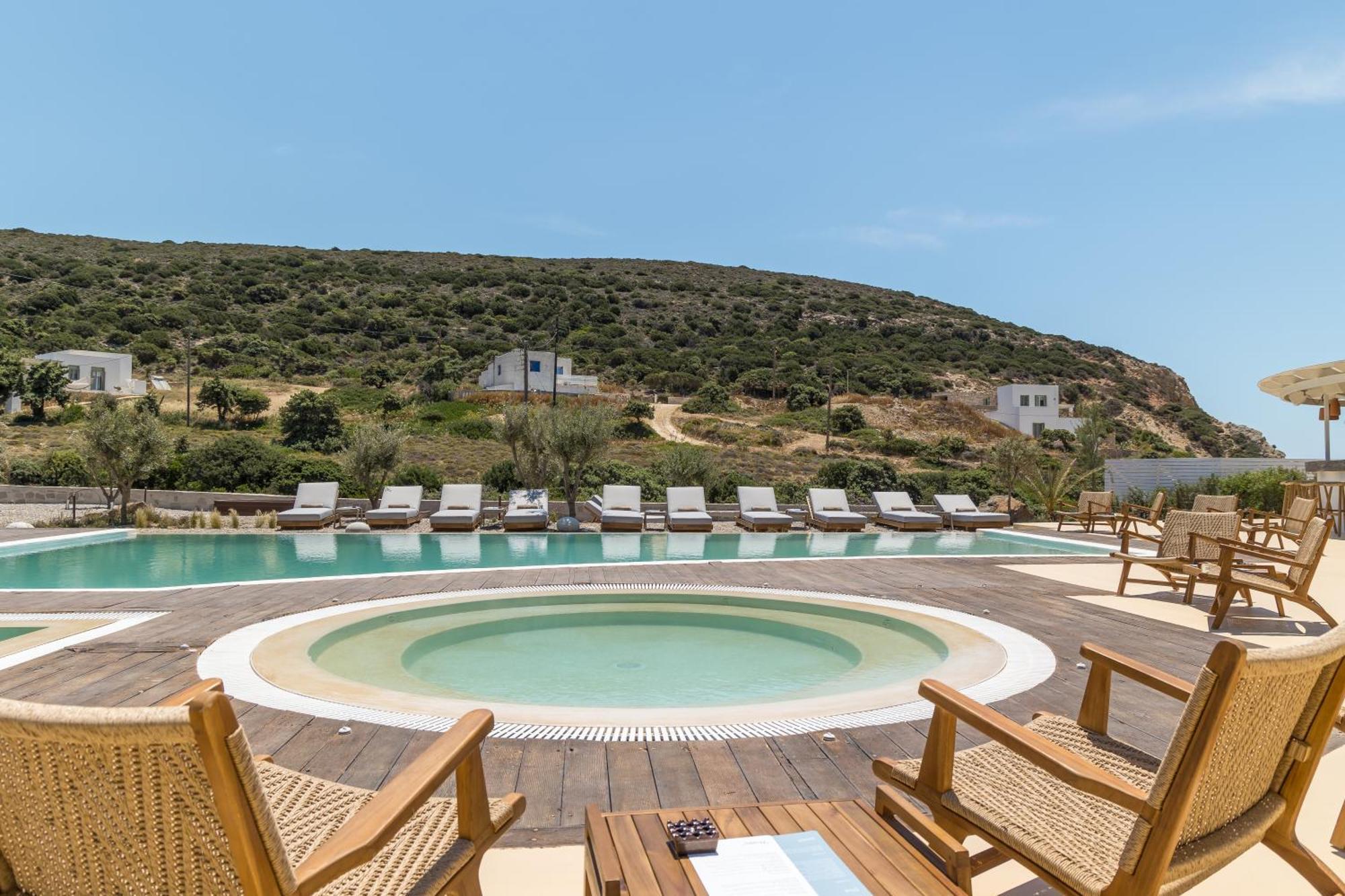 Golden Milos 4*
