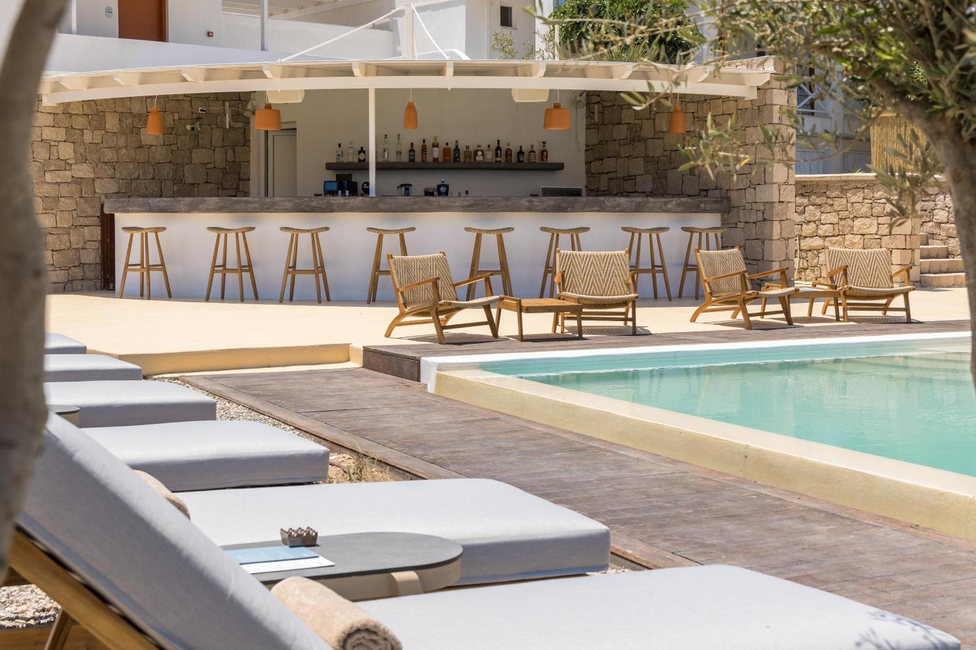 Golden Milos 4*