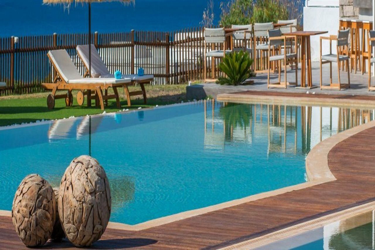 Ξενοδοχείο Golden Milos 4*