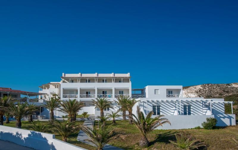 Golden Milos 4*